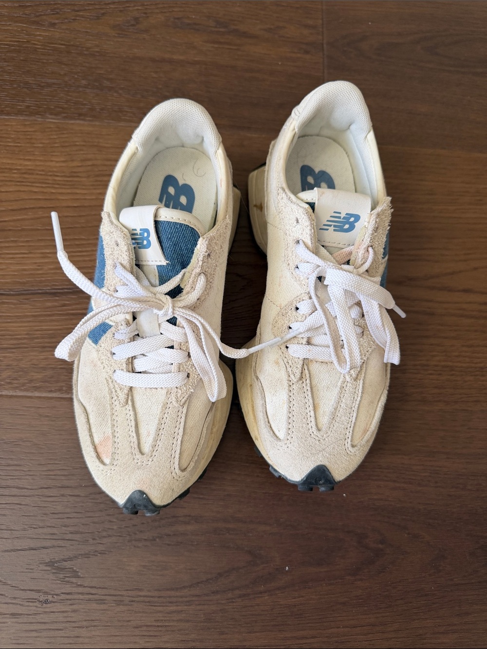 New Balance Sneakers